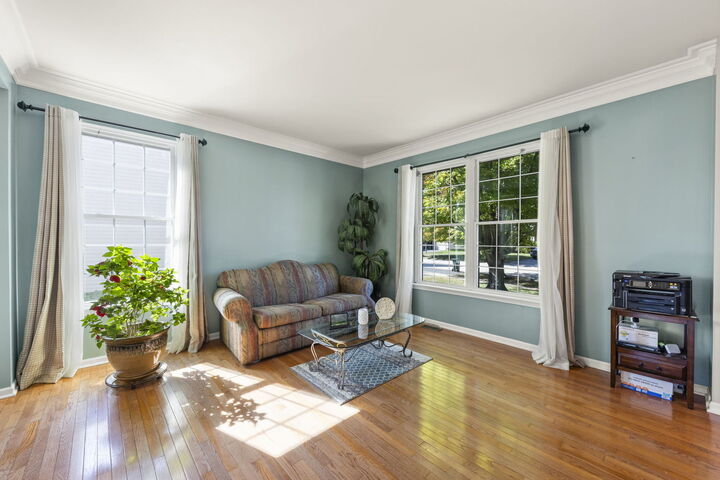 Property Photo: 639 Vista Drive IL 60543