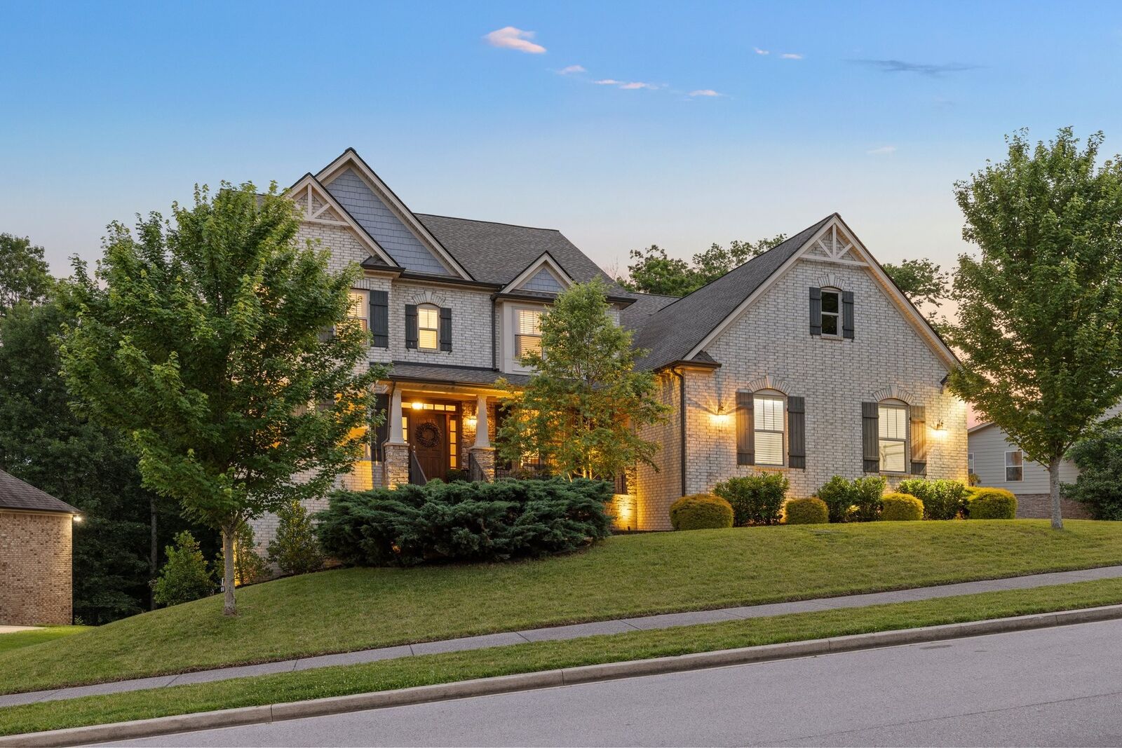 Property Photo: 6826 Falls Ridge Ln TN 37046