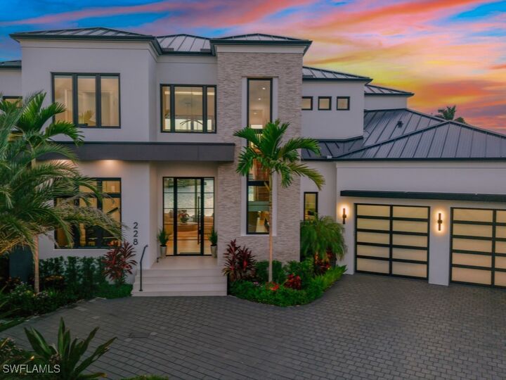 Property Photo:  228 Capistrano Court  FL 34145 
