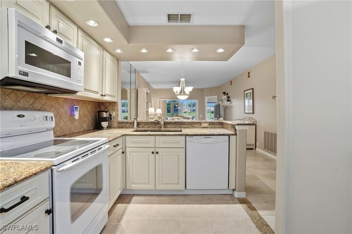 Property Photo: 13641 Worthington Way 1604 FL 34135