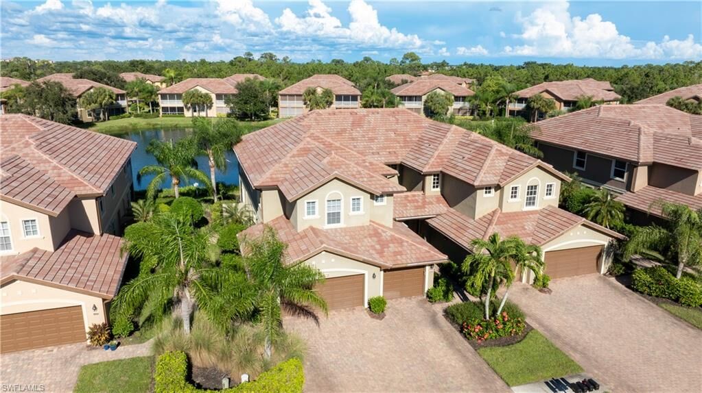 Property Photo:  6626 Alden Woods Cir 101  FL 34113 