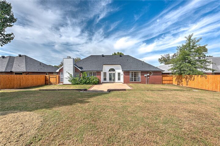 Property Photo:  1205 N Mallard Lane  AR 72756 