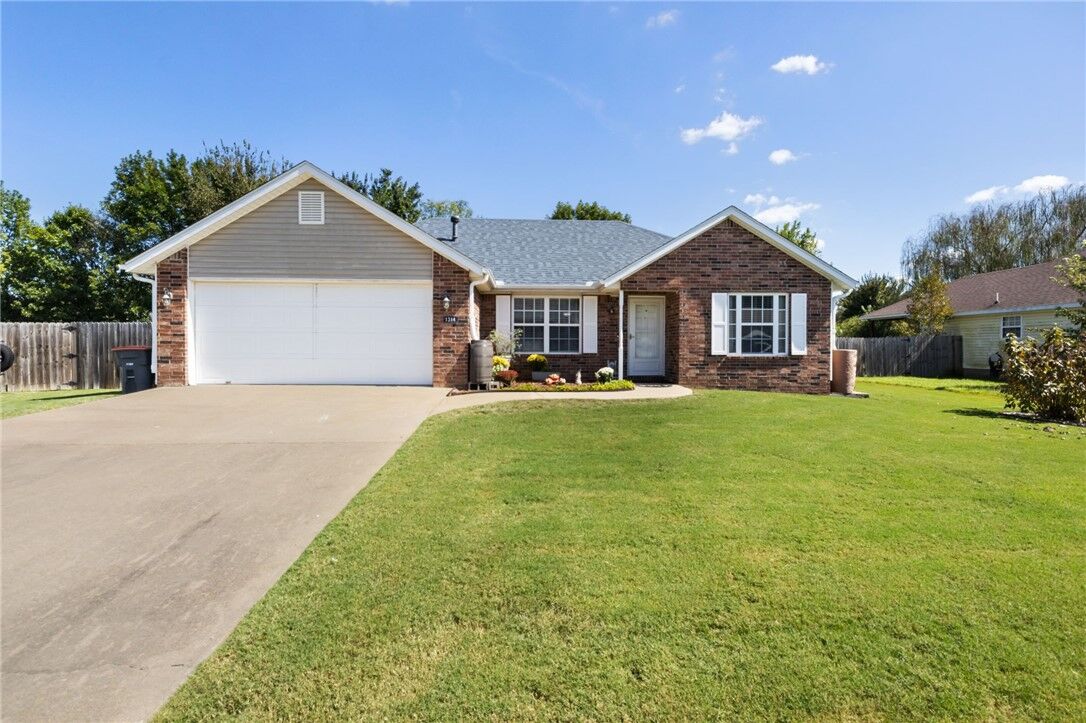 Property Photo:  1314 Middlefork Road  AR 72727 