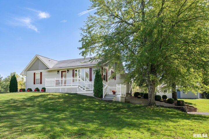 10367 Grassy Road  Marion IL 62959 photo