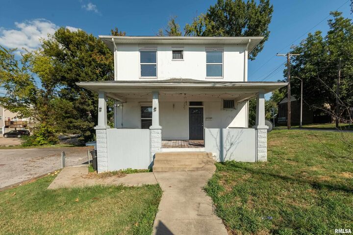 Property Photo: 609 S Poplar Street IL 62901