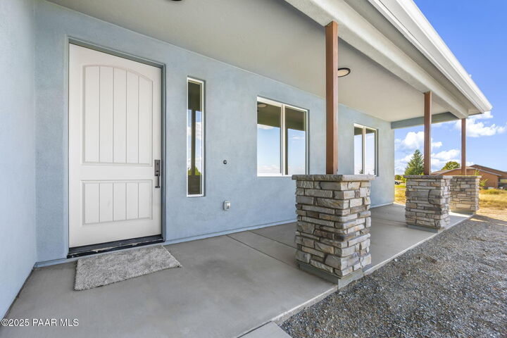 Property Photo: 9275 E Mystic River Way AZ 86315