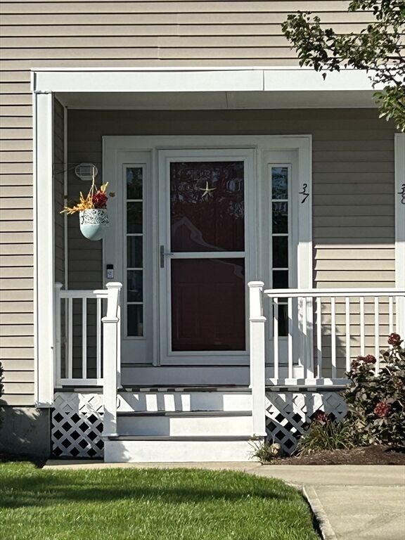 Property Photo:  37 Bay Pointe Dr Ext 37  MA 02532 