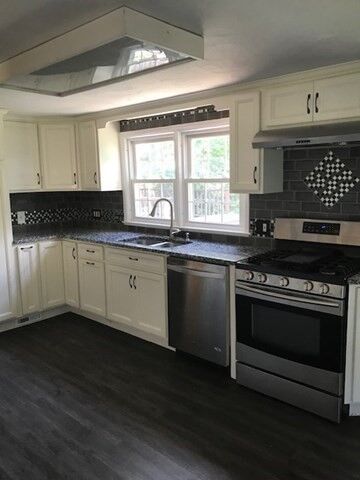Property Photo:  15 Clyde St  MA 01420 