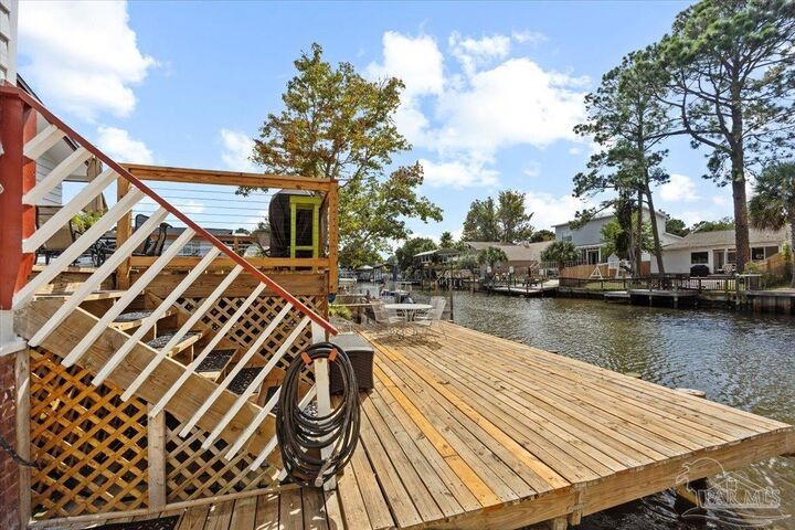 Property Photo:  1619 Stanford Rd  FL 32563 