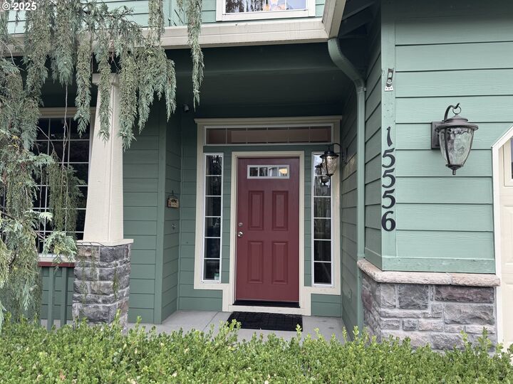 Property Photo:  15556 SE Gladys Rose Way  OR 97089 