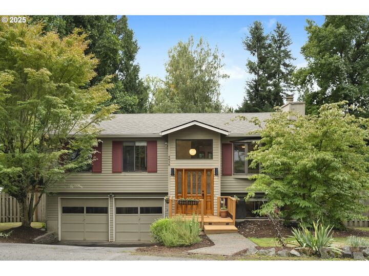 4838 SW Hamilton Ct SW  Portland OR 97221 photo