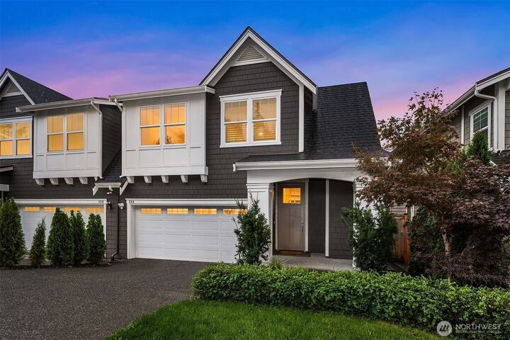 Property Photo:  844  224th Avenue NE  WA 98074 