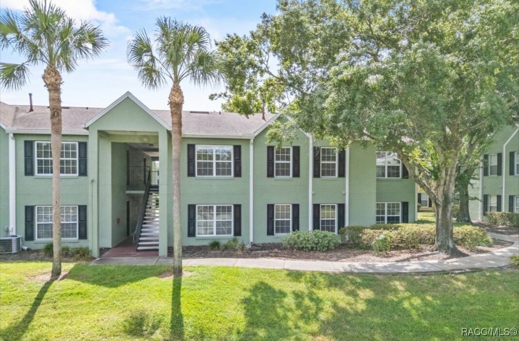 Property Photo: 2025 Dixie Belle Drive 2025F FL 32812