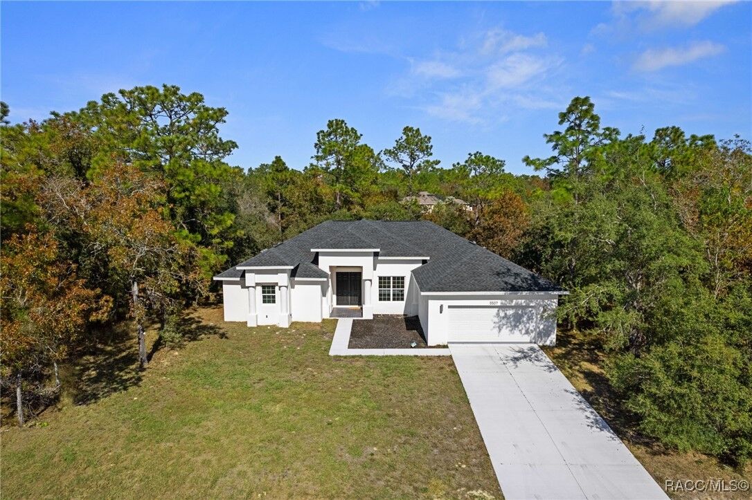 Property Photo: 5507 W Paprika Loop FL 34448