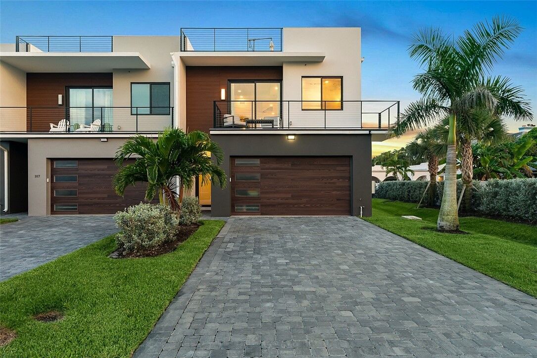 Property Photo:  109 Ormond Drive 1  FL 32903 