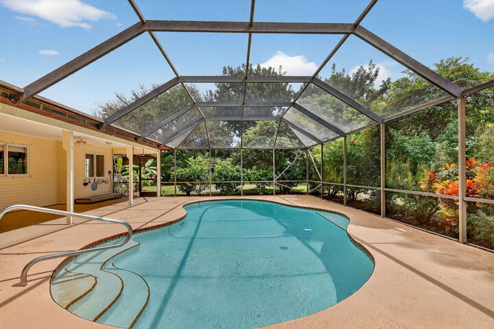 Property Photo: 630 NE Town Terrace FL 34957