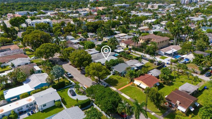 Property Photo:  1625 Fletcher Street  FL 33020 