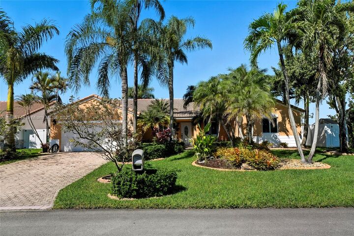 Property Photo: 17914 SW 137th Pl FL 33177