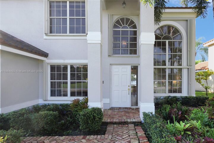 Property Photo:  17516 NW 7th St  FL 33029 