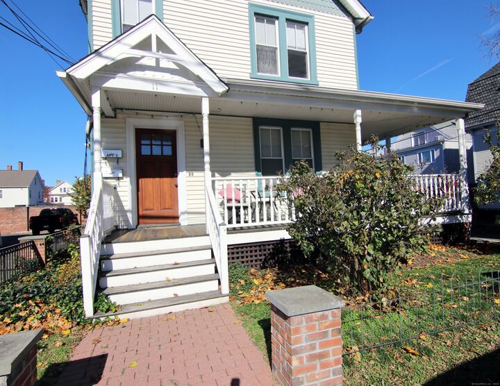 Property Photo: 11 Dolsen Place 1 CT 06901