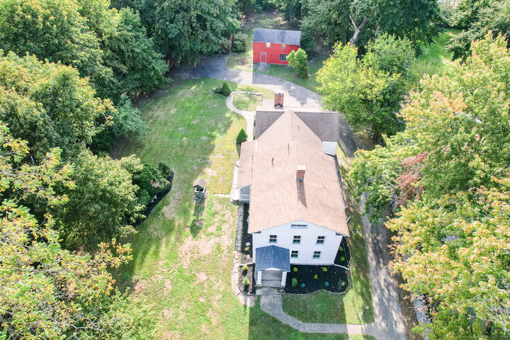 Property Photo:  2921 Nichols Avenue  CT 06611