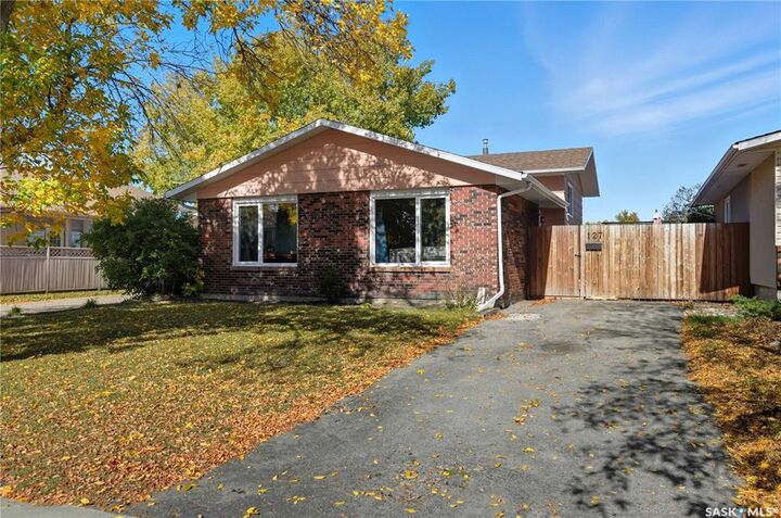 127 Hastings Crescent  Regina SK S4T 7N6 photo