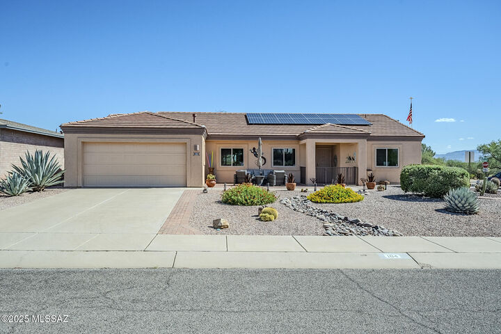 104 N Candlelight Drive  Green Valley AZ 85614 photo