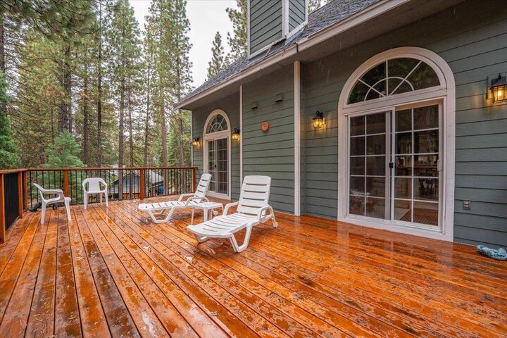 Property Photo: 105 Top Of The West Drive CA 96020