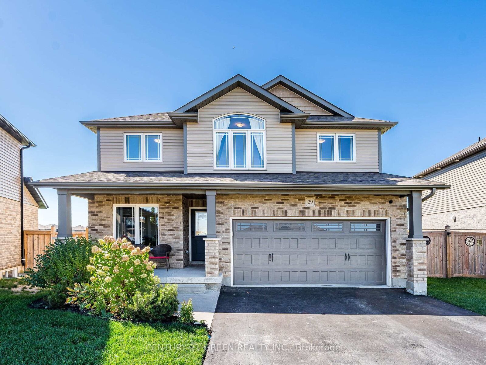 Photo de la propriété:  29 Stuckey Lane  ON L9W 6W5 