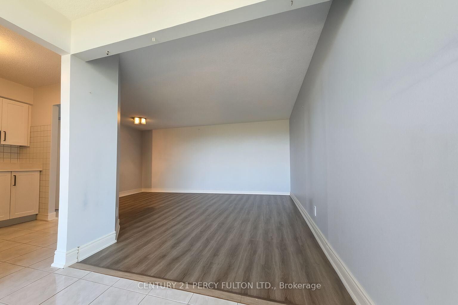Property Photo:  61 Markbrook Lane 1103  ON M9V 5E7 
