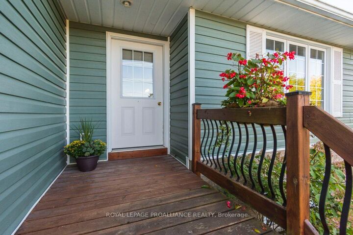 Property Photo: 79 Duncan Street ON K0K 2K0