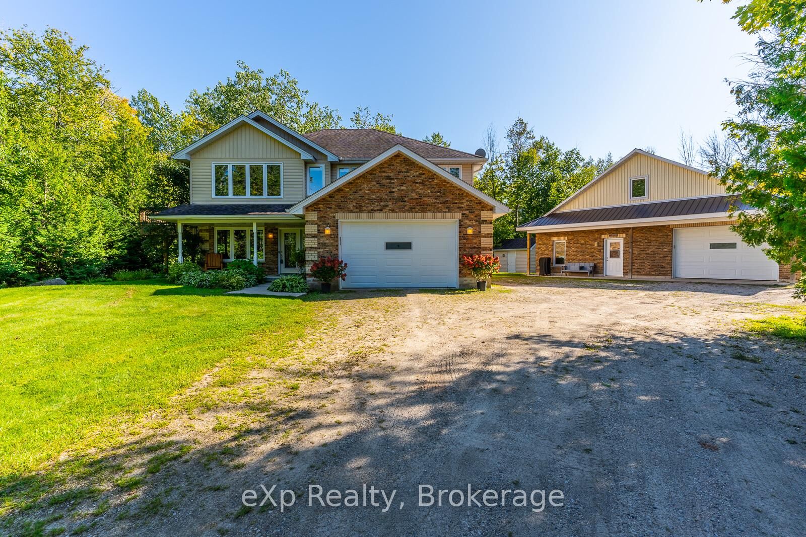Property Photo: 98 Birch Street ON N0H 2G0