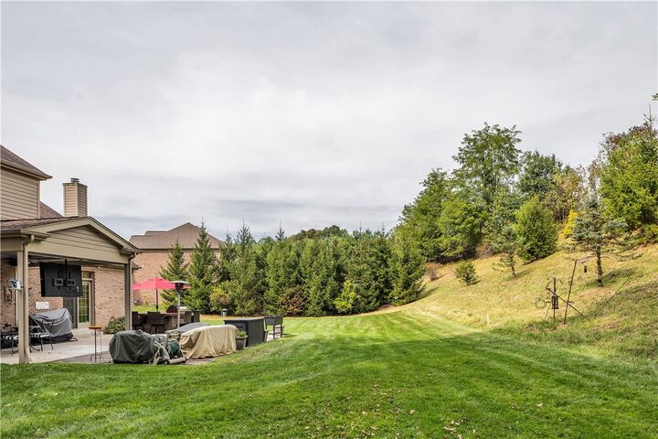 Property Photo:  110 Merlin Dr 2106  PA 15317 