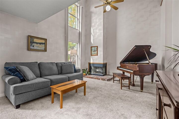 Property Photo:  1111 Concord Drive  PA 15055 