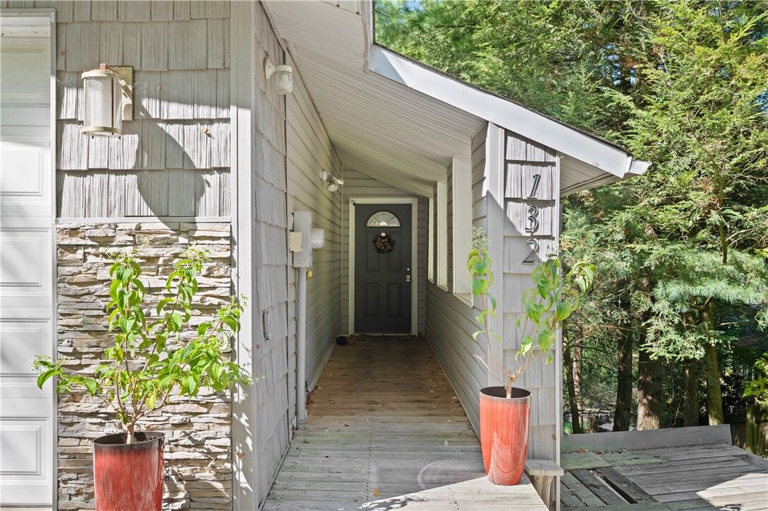 Property Photo:  132 Berwyn Rd  PA 15237 