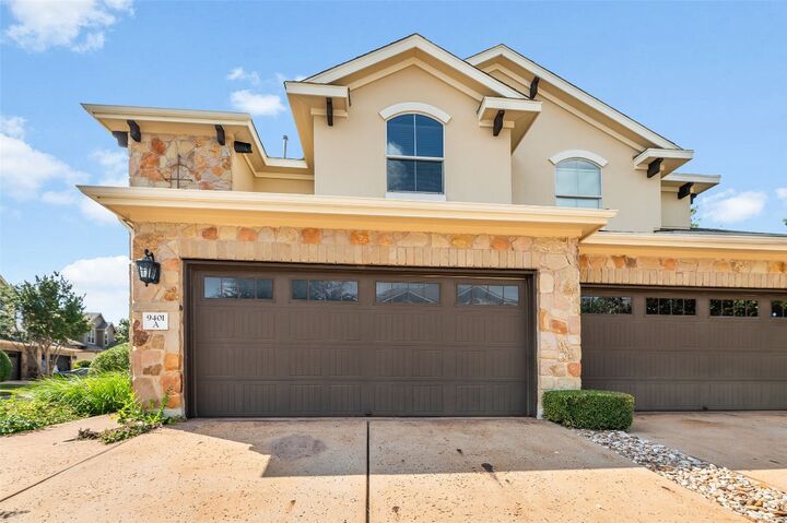 Property Photo:  9401 Solana Vista Loop A  TX 78750 