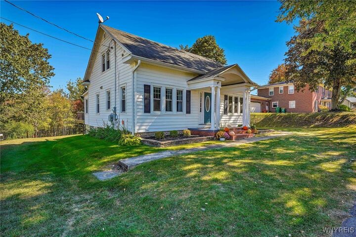 Property Photo:  164 Capitol  NY 14080 