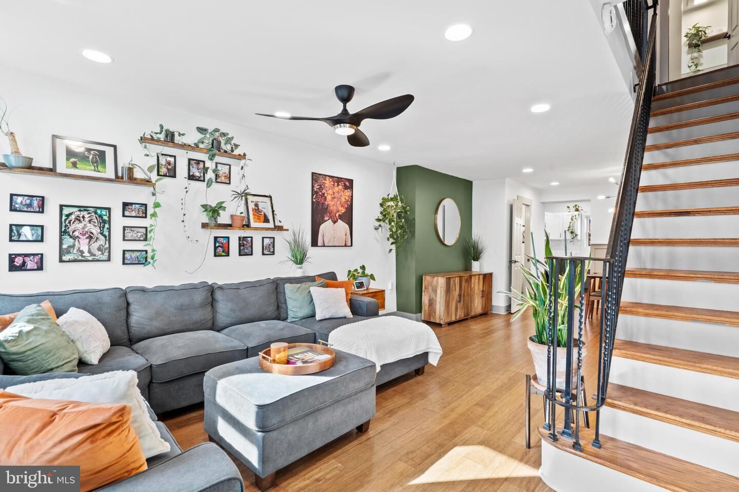Property Photo:  411 Pierce  PA 19148 