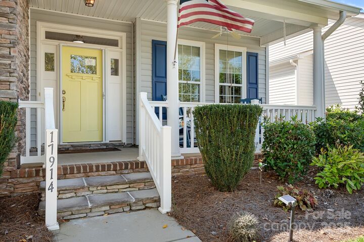 Property Photo:  17914 Coulter Parkway  NC 28031 