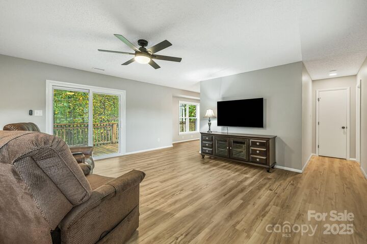 Property Photo:  1007 Dula Road  NC 28777 