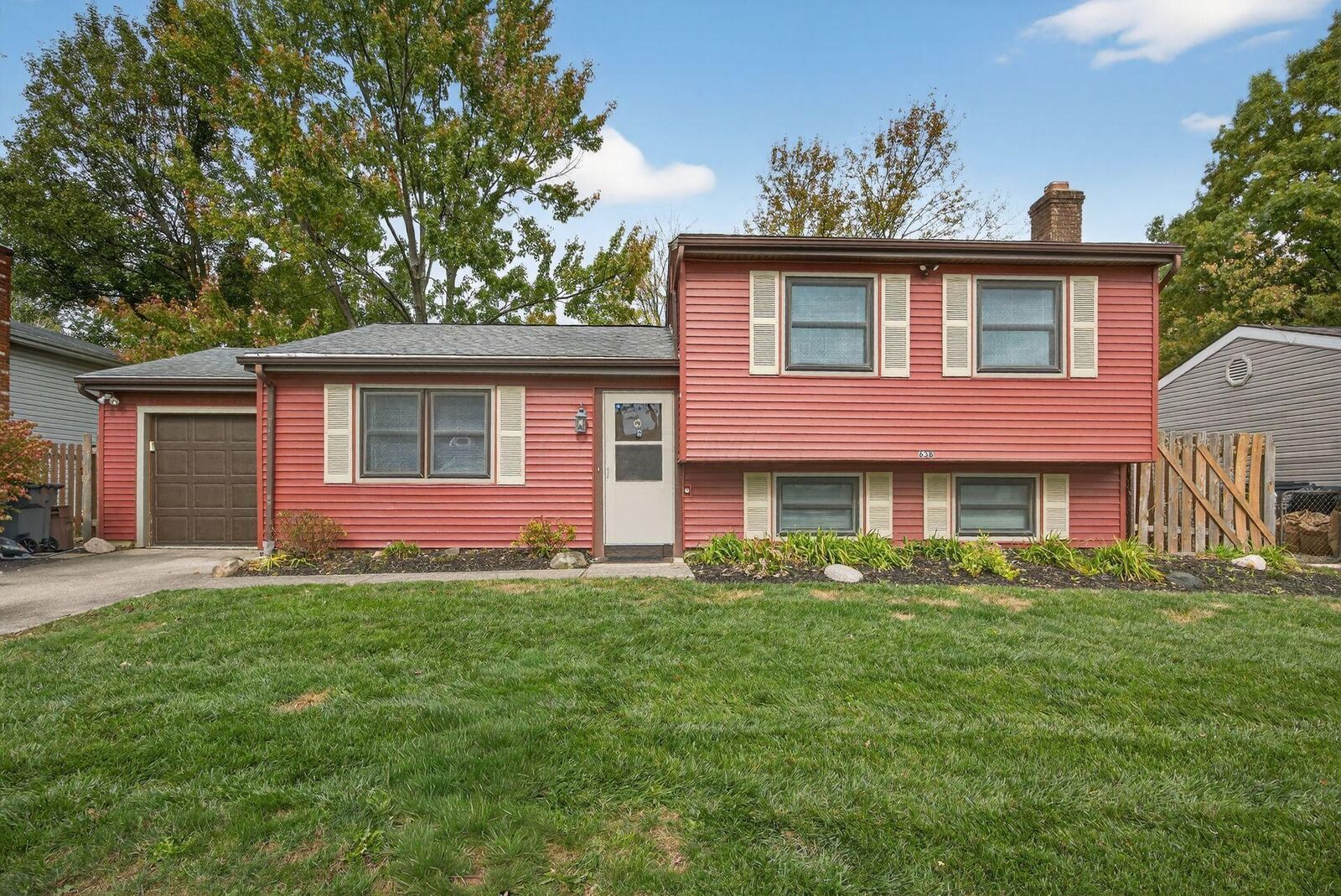 Property Photo:  638 Thistle Avenue  OH 43230