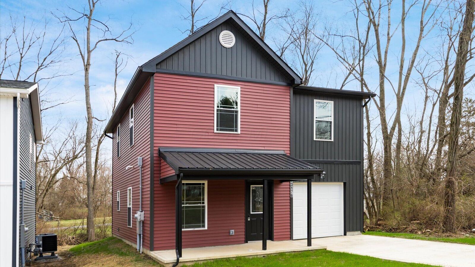 Property Photo: 13176 Oak NE Road OH 43076