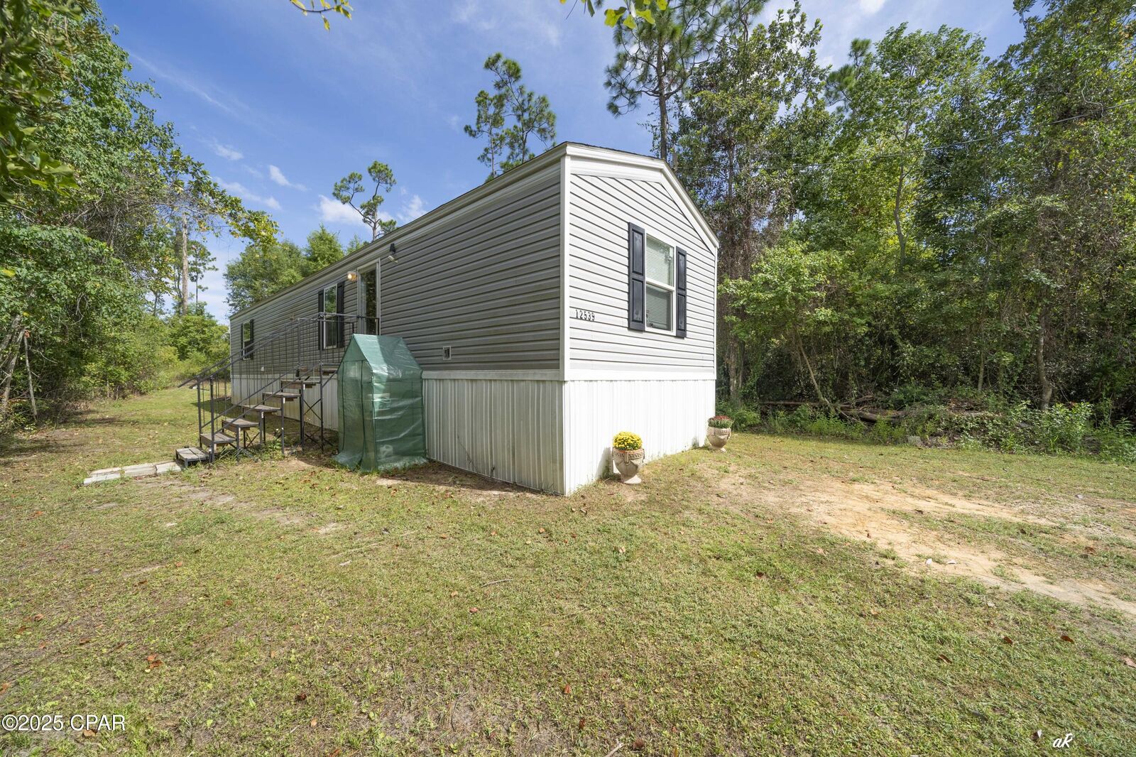Property Photo: 12539 Silver Lake Road FL 32438