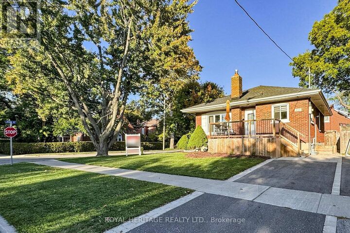 233 Palace Street  Whitby (Downtown Whitby) ON L1N 5G1 photo
