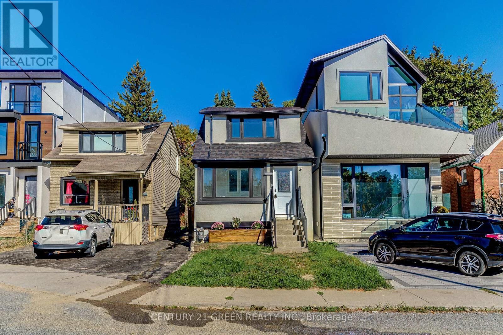 Property Photo:  259 Robina Avenue  ON M6C 3Y9 
