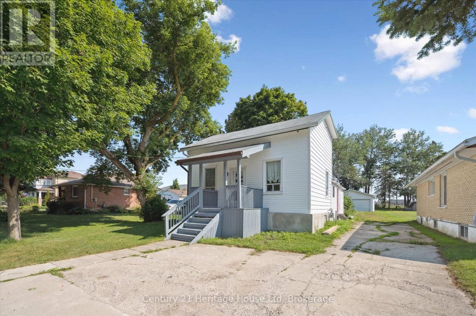 Photo de la propriété:  230 Egremont Street South  ON N0G 2L2