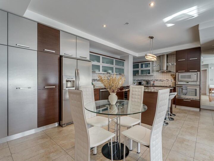 Property Photo: 85 Academy Road MB R3M 0E2