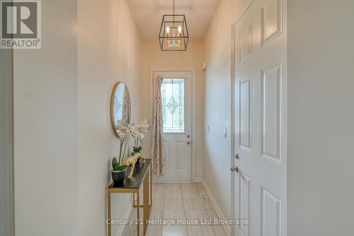 Photo de la propriété:  37 Harvest Avenue  ON N4G 0H9 