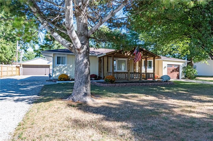 11 Iola Court  Bethany IL 61914 photo