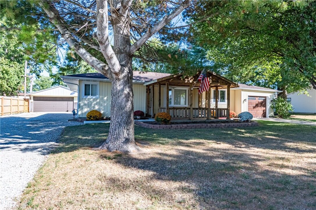 Property Photo: 11 Iola Court IL 61914